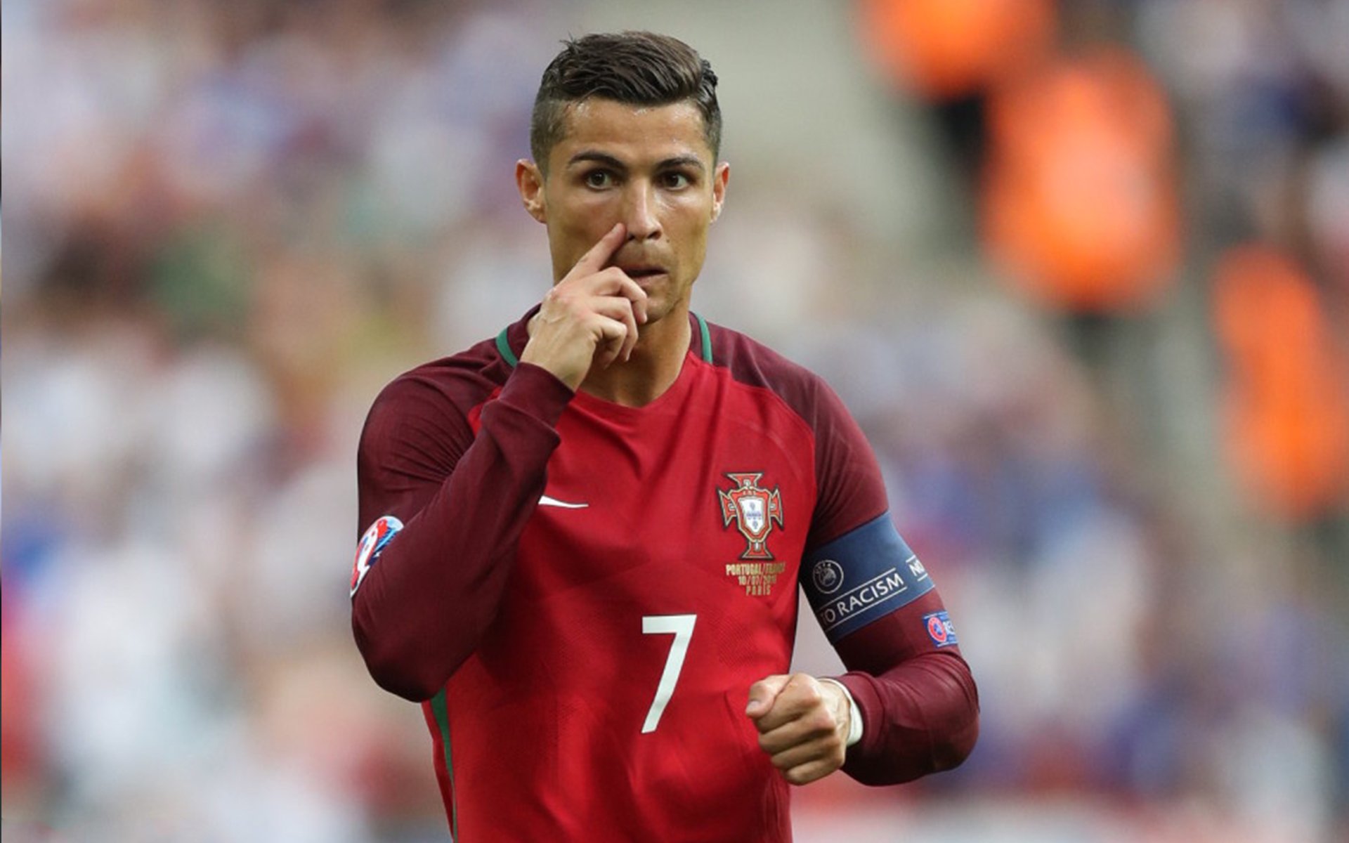 足球的双面叙事，勒沃库森强压塞内加尔，卡瓦哈尔在西甲国家德比接管比赛