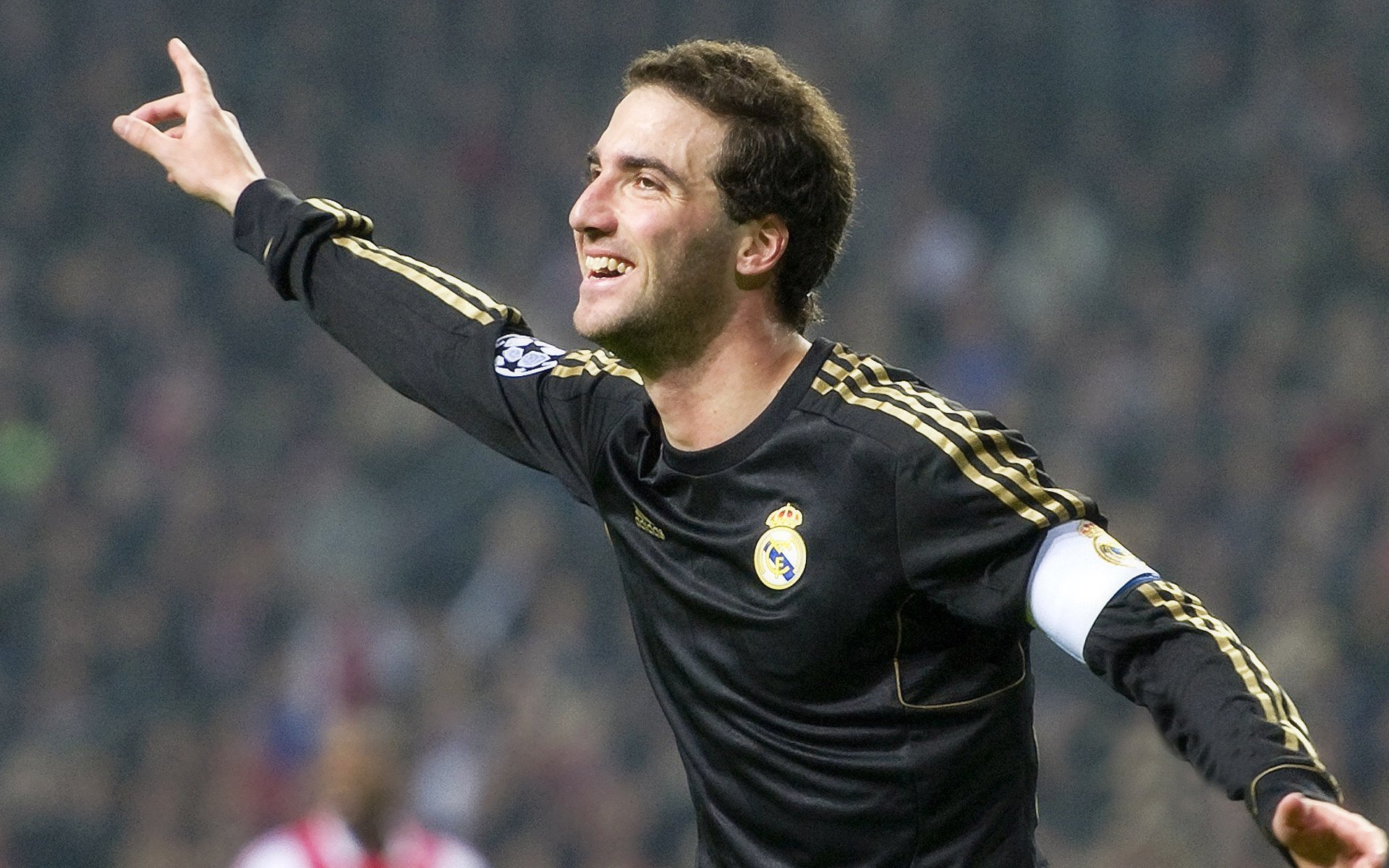 从永恒之城到亚平宁之巅，姆巴佩接管意甲焦点战，罗马强势晋级加纳启示录